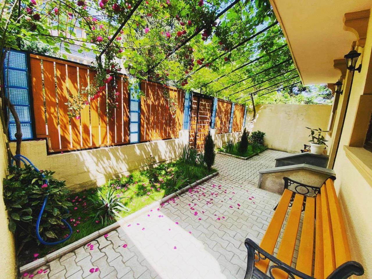 Hotel "Tbilisi Tales" In The Heart Of The Old City Εξωτερικό φωτογραφία